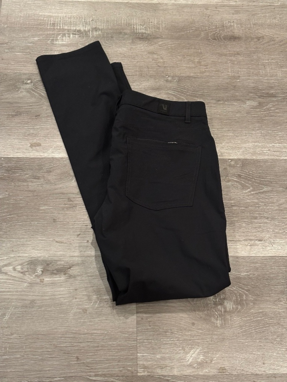 Vuori Meta Pants Performance Black 5 Slim Fit Tapered Golf Chino V430 31x32 NWOT